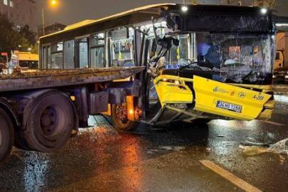 İstanbul'da İETT'ye bağlı özel halk otobüsü kaza yaptı