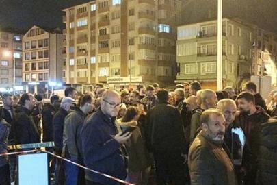 Kocaeli'de kolon ve kirişlerinden ses gelen bina tedbiren boşaltıldı